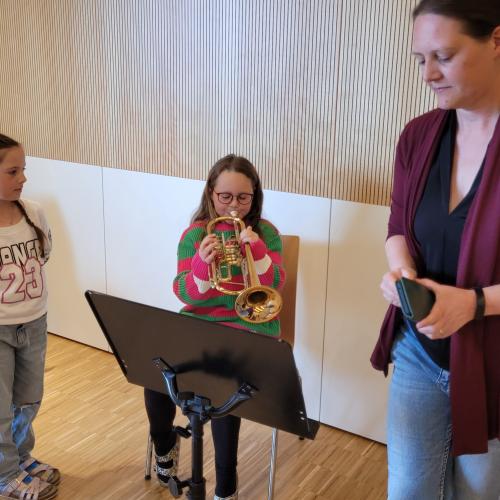 workshop der MK Wattenberg mit den Volksschülern