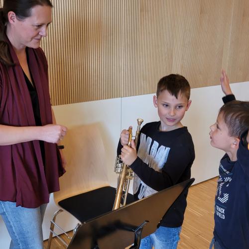 workshop der MK Wattenberg mit den Volksschülern