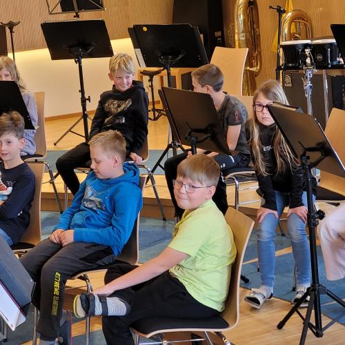 workshop der MK Wattenberg mit den Volksschülern