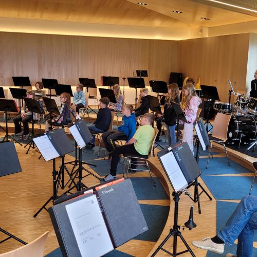 workshop der MK Wattenberg mit den Volksschülern