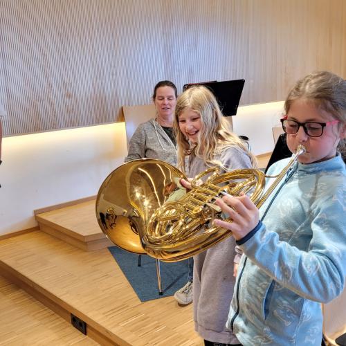 workshop der MK Wattenberg mit den Volksschülern