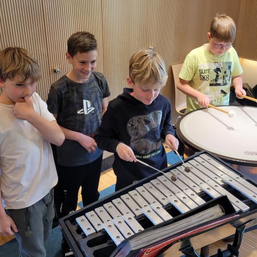 workshop der MK Wattenberg mit den Volksschülern