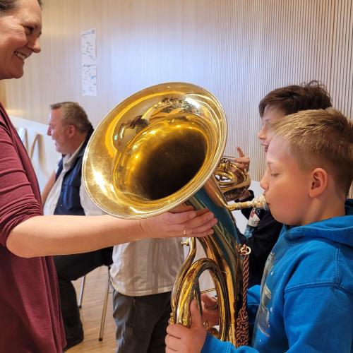 workshop der MK Wattenberg mit den Volksschülern