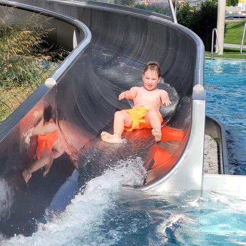 Schwimmtag im Alpenbad Wattens Juni 2024