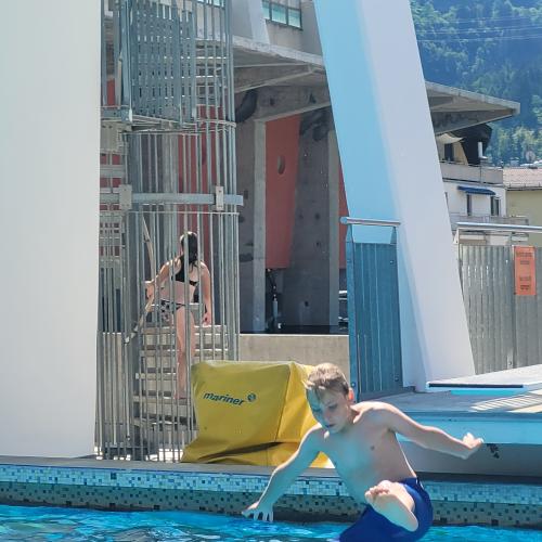 Schwimmtag im Alpenbad Wattens Juni 2024