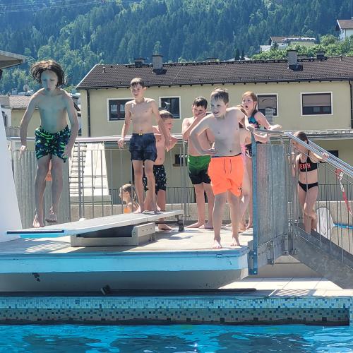 Schwimmtag im Alpenbad Wattens Juni 2024