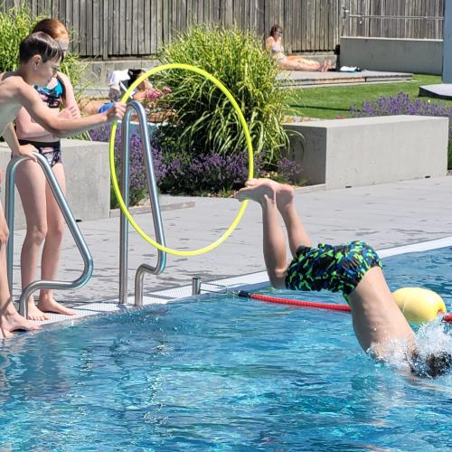Schwimmtag im Alpenbad Wattens Juni 2024